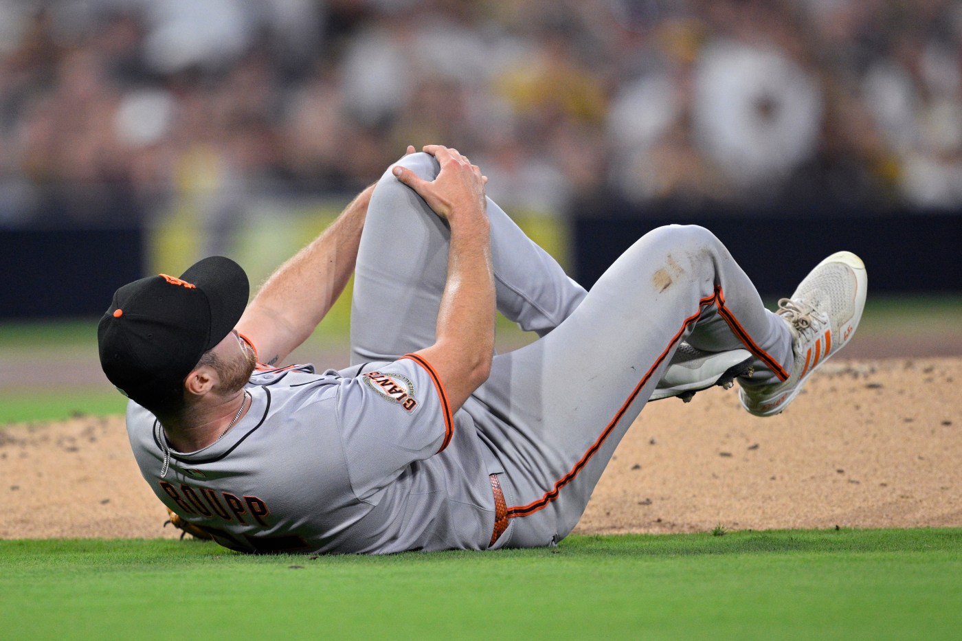 SF Giants place right-handed starting pitcher on injured list