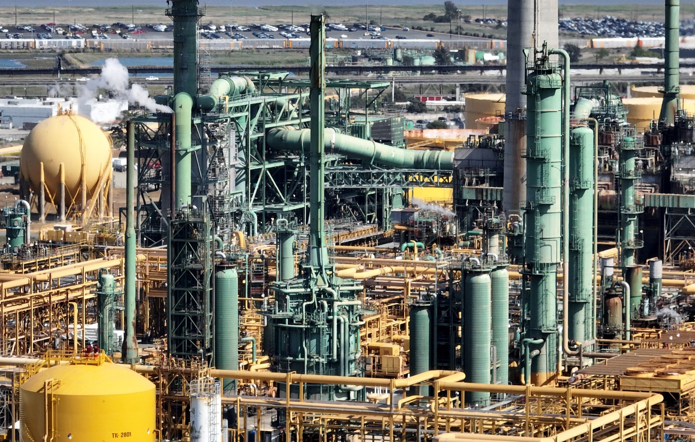 Newsom embraces Big Oil — for now — to curb potential gas supply shortages