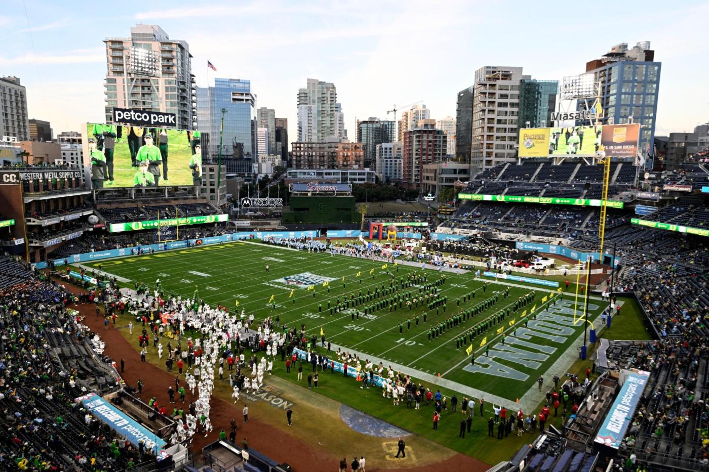 Pac-12 bowl projections: Oregon returns to the CFP as seven legacy schools become eligible for postseason play