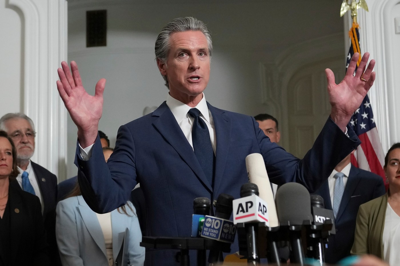 What’s at stake as more Democrats coalesce around Gov. Newsom’s redistricting proposal for House seats