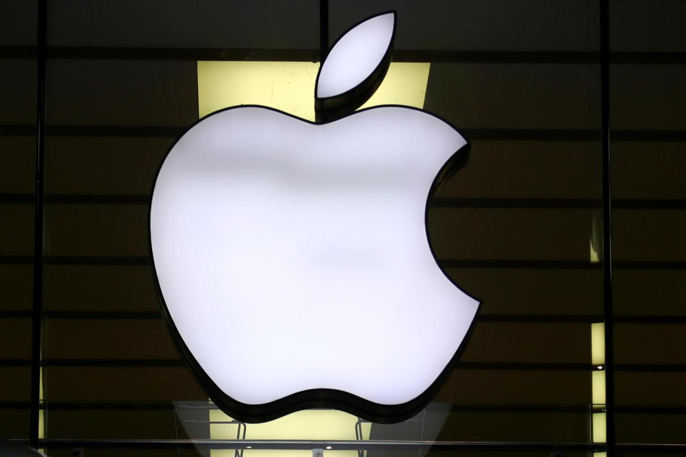 Tech giants fuel stock rebound as Apple surges 4%