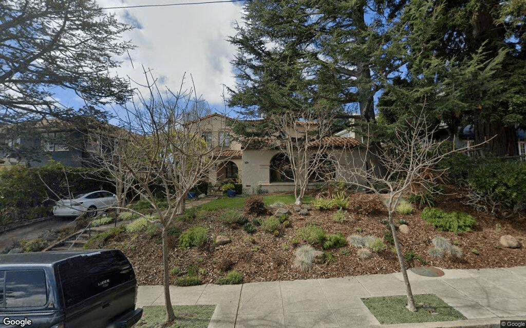 Single-family house sells for $2.6 million in Oakland