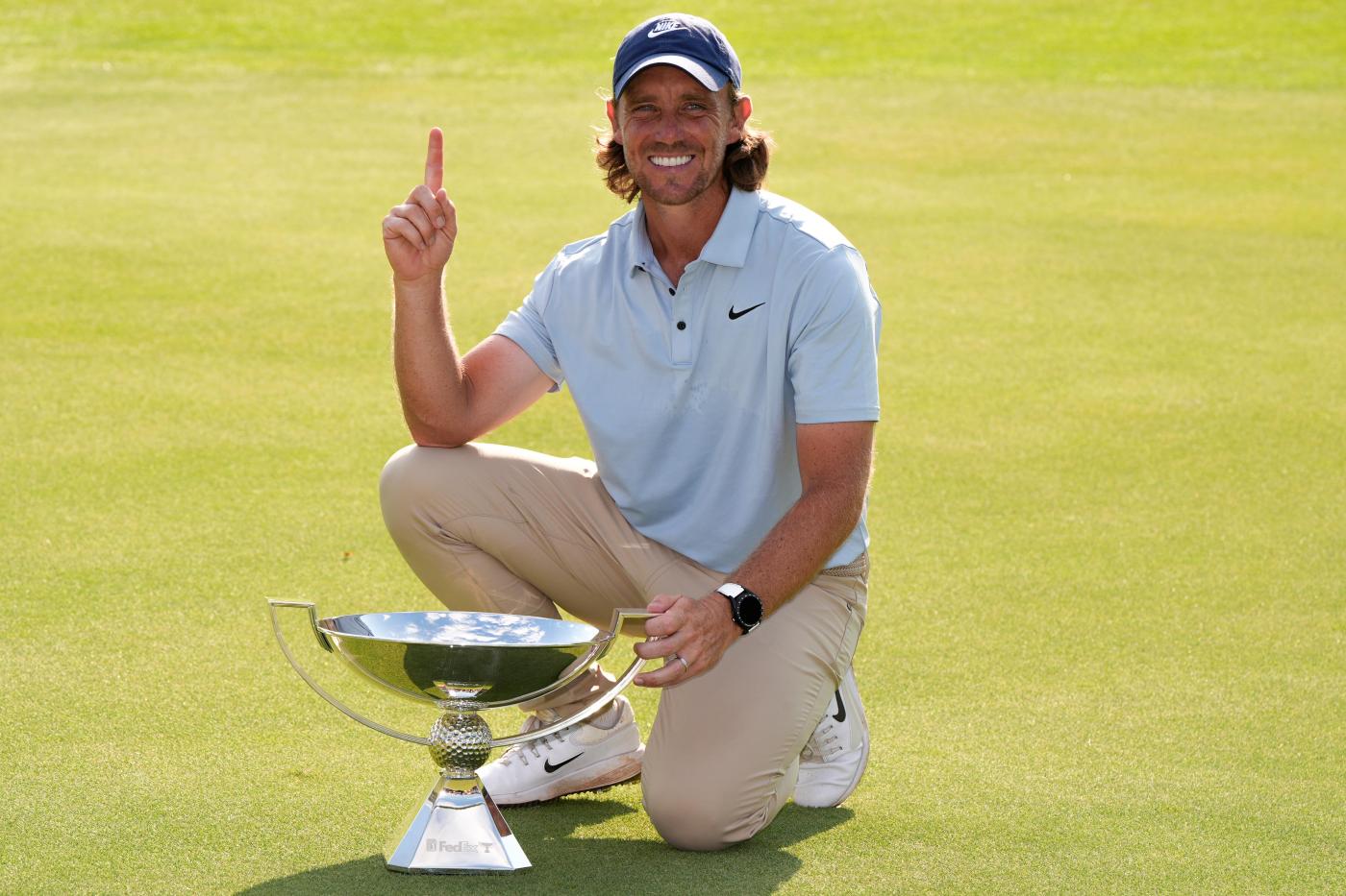 Tommy Fleetwood wins Tour Championship for first PGA Tour title and FedEx Cup