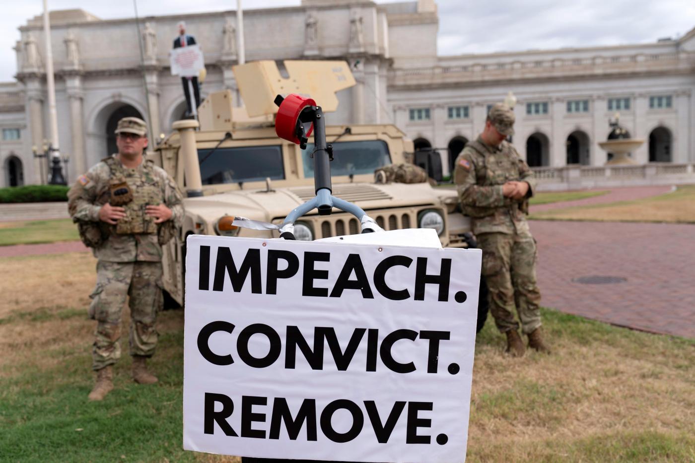 Calmes: When the president has to say ‘I’m not a dictator,’ we’re in trouble