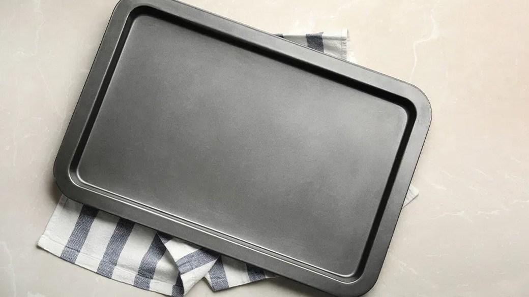 Upgrade your baking game with the best jelly roll pan