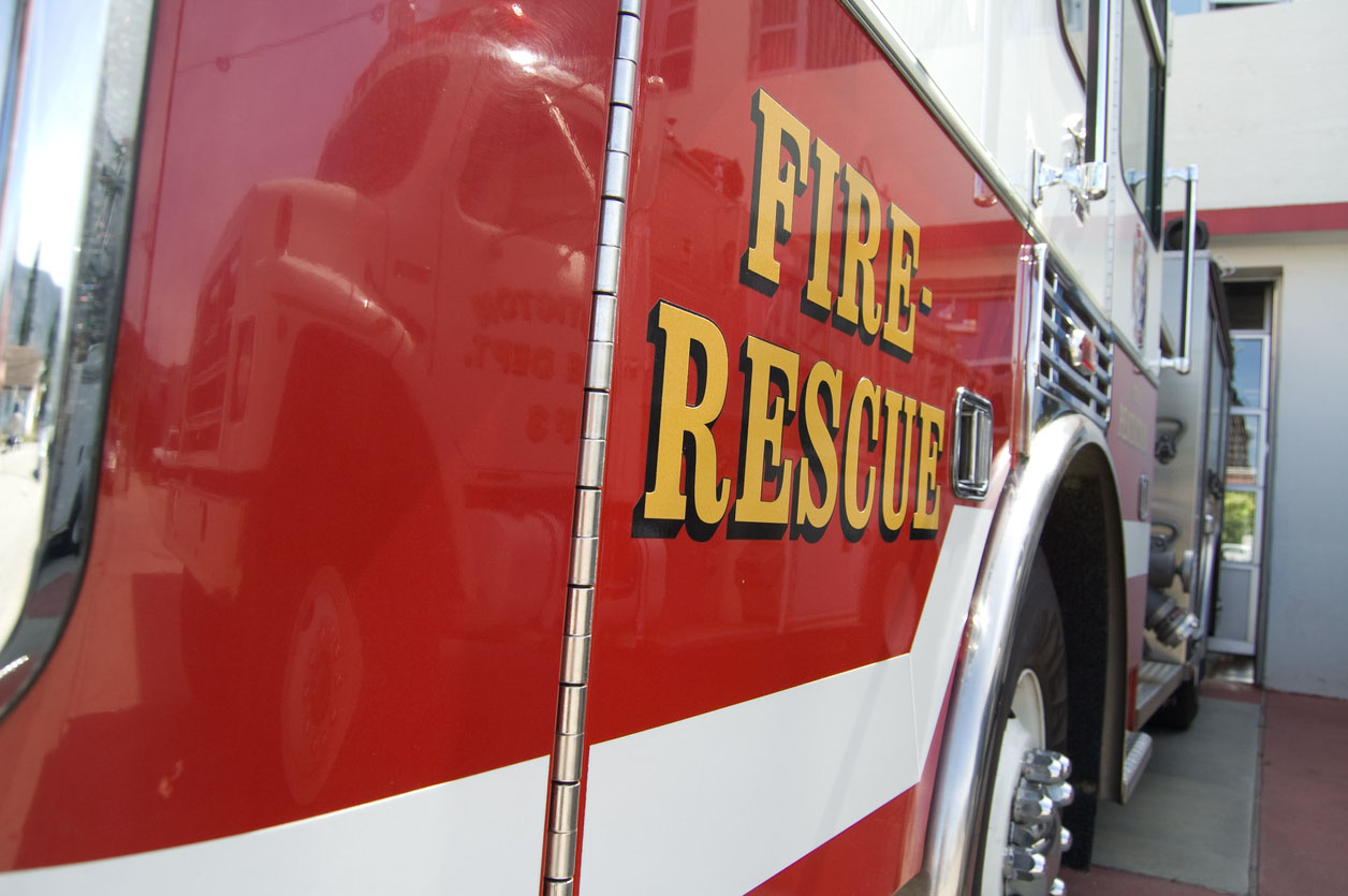 San Jose: Six people displaced due to apartment complex fire
