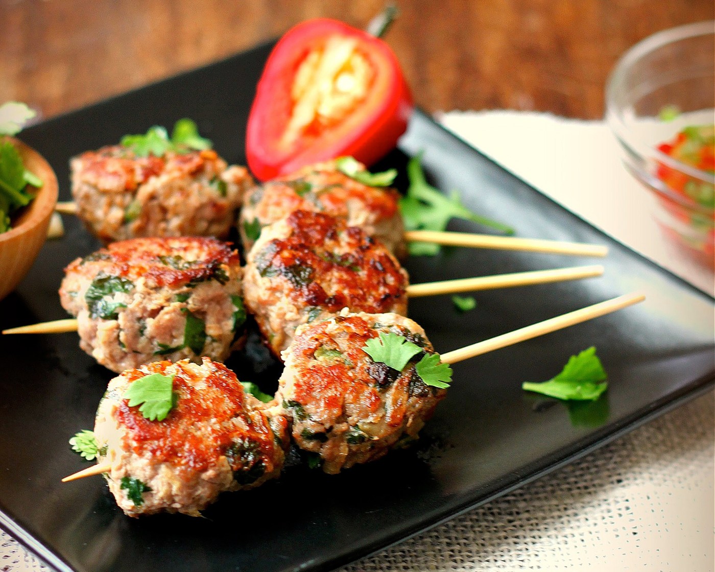 TasteFood: Everything tastes better on a stick