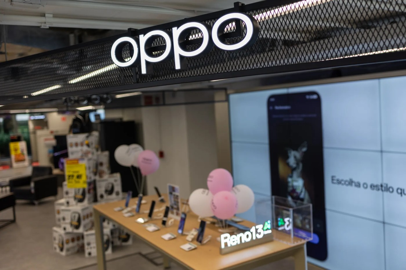 Apple claims former employee, China smartphone maker stole trade secrets