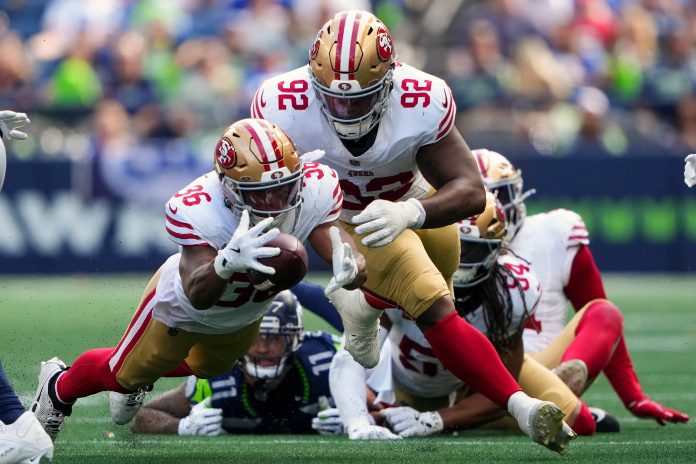 49ers report card: Defense ensures Niners pass their first test amid sloppy play elsewhere