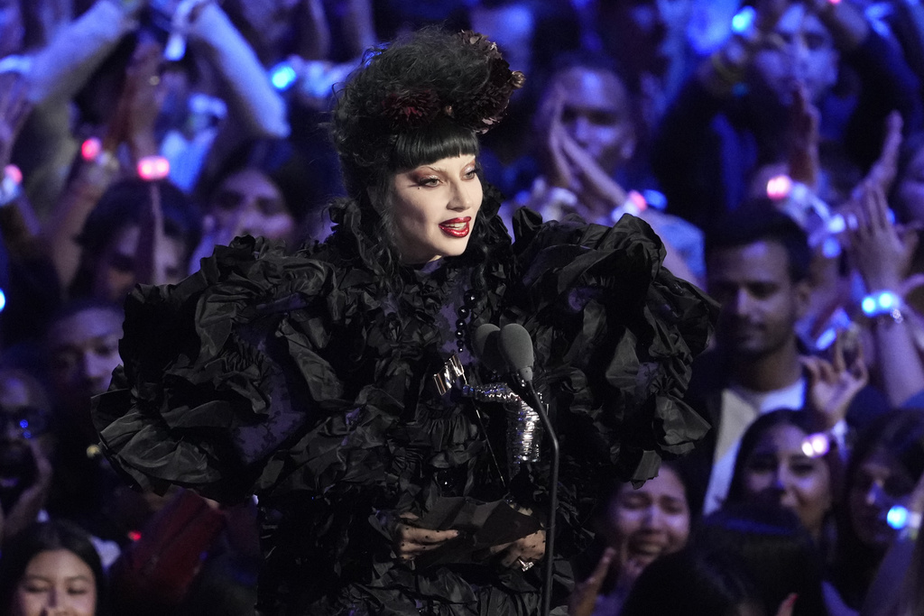 What was the song of the summer? Not ‘Ordinary,’ according to the VMAs