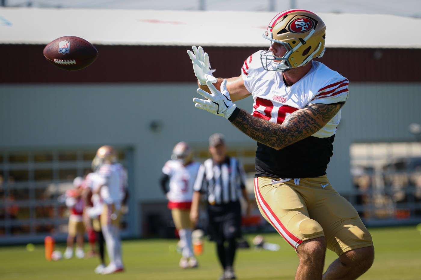 Luke Farrell relishes dirty work as 49ers’ new blocking tight end