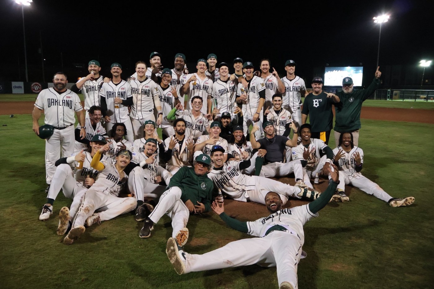 Ballers win Pioneer League title at Raimondi Park, bringing Oakland indy-league crown