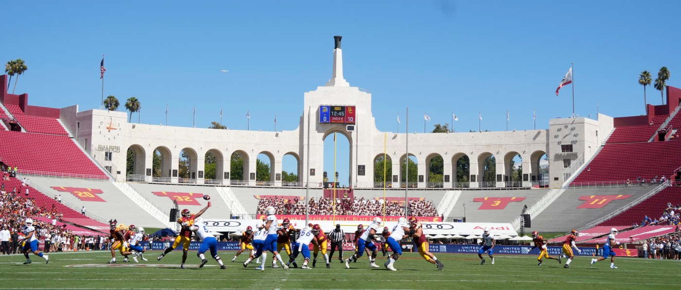 Recruiting roundup: Utah, USC make stellar first impressions as Cal readies for two big visits