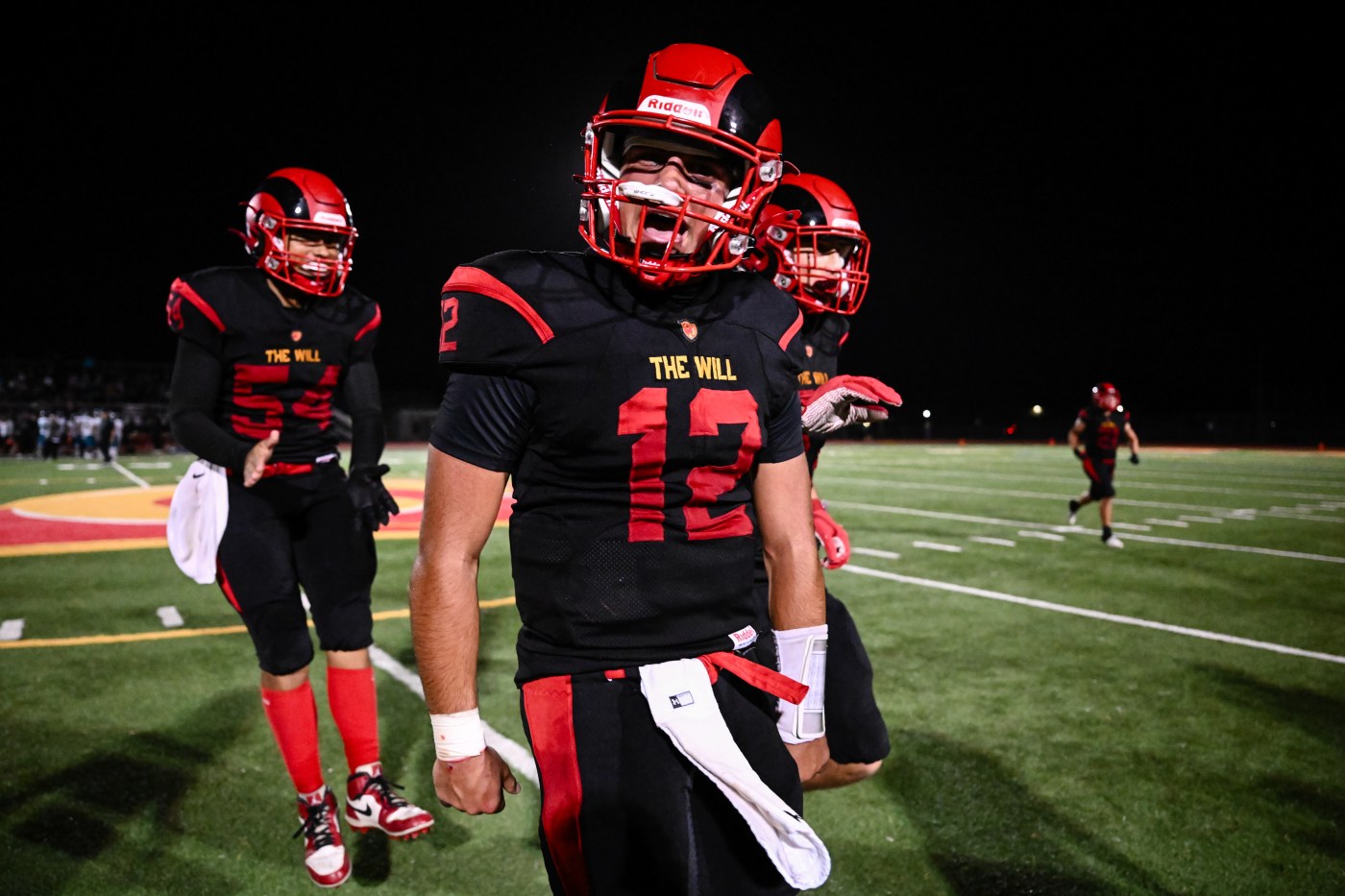 Instant classic! Willow Glen beats Christopher 21-20 behind second-half blocked punt, onside kick