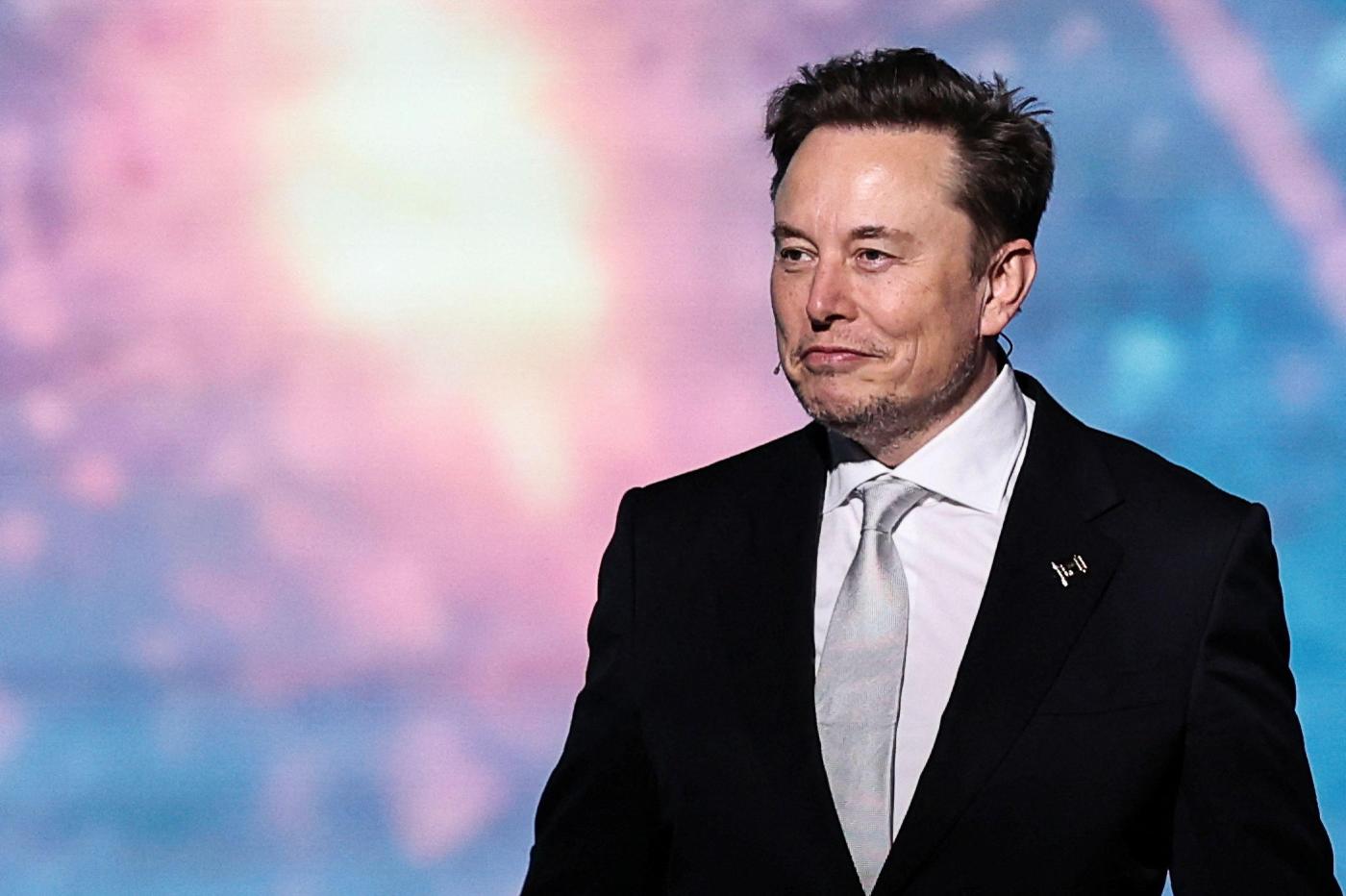 Tesla offers unprecedented $1 trillion pay package to Musk