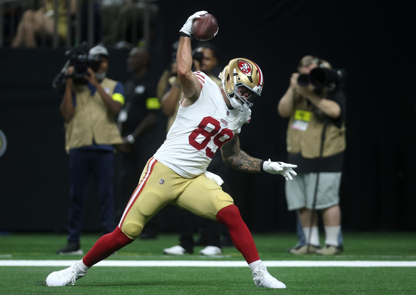 How Luke Farrell and Jake Tonges helped mitigate 49ers’ losses of Kittle, Juszczyk