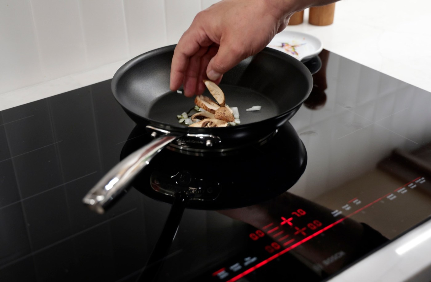 PG&E offers induction cooktop loaner program