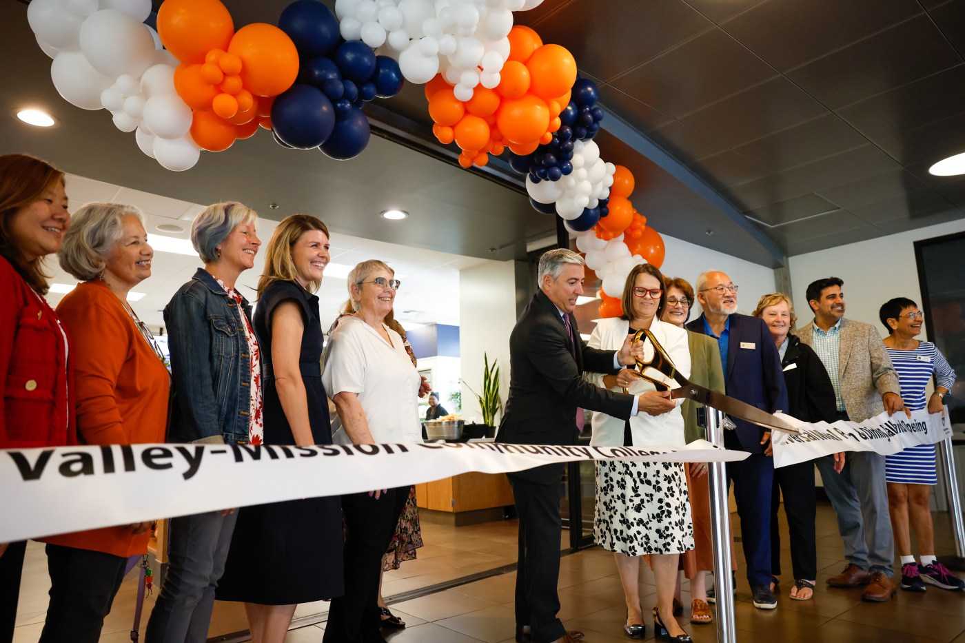 West Valley College unveils renovated cafe with universal free meal program