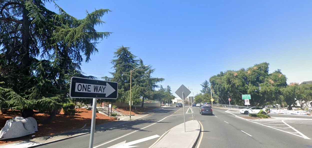 Palo Alto police investigate fatal crash near Stanford University