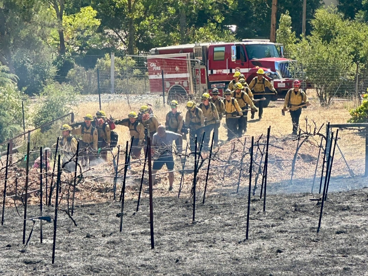 Castro Valley fire breaks out, but is quickly nearing containment