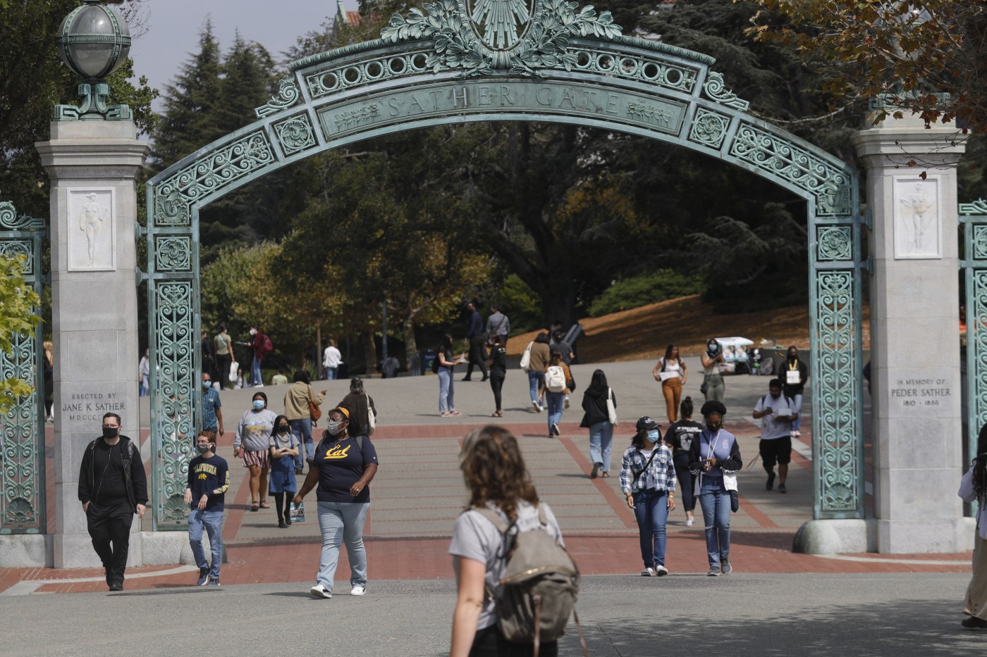 Bill to automatically admit California high school seniors to state universities heads to Gov. Newsom