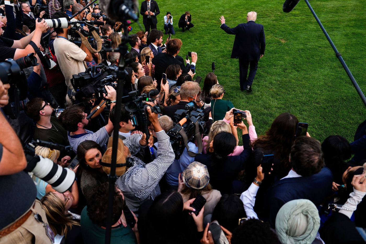 Fact check: President Trump’s latest lies about California’s elections and mail-in voting