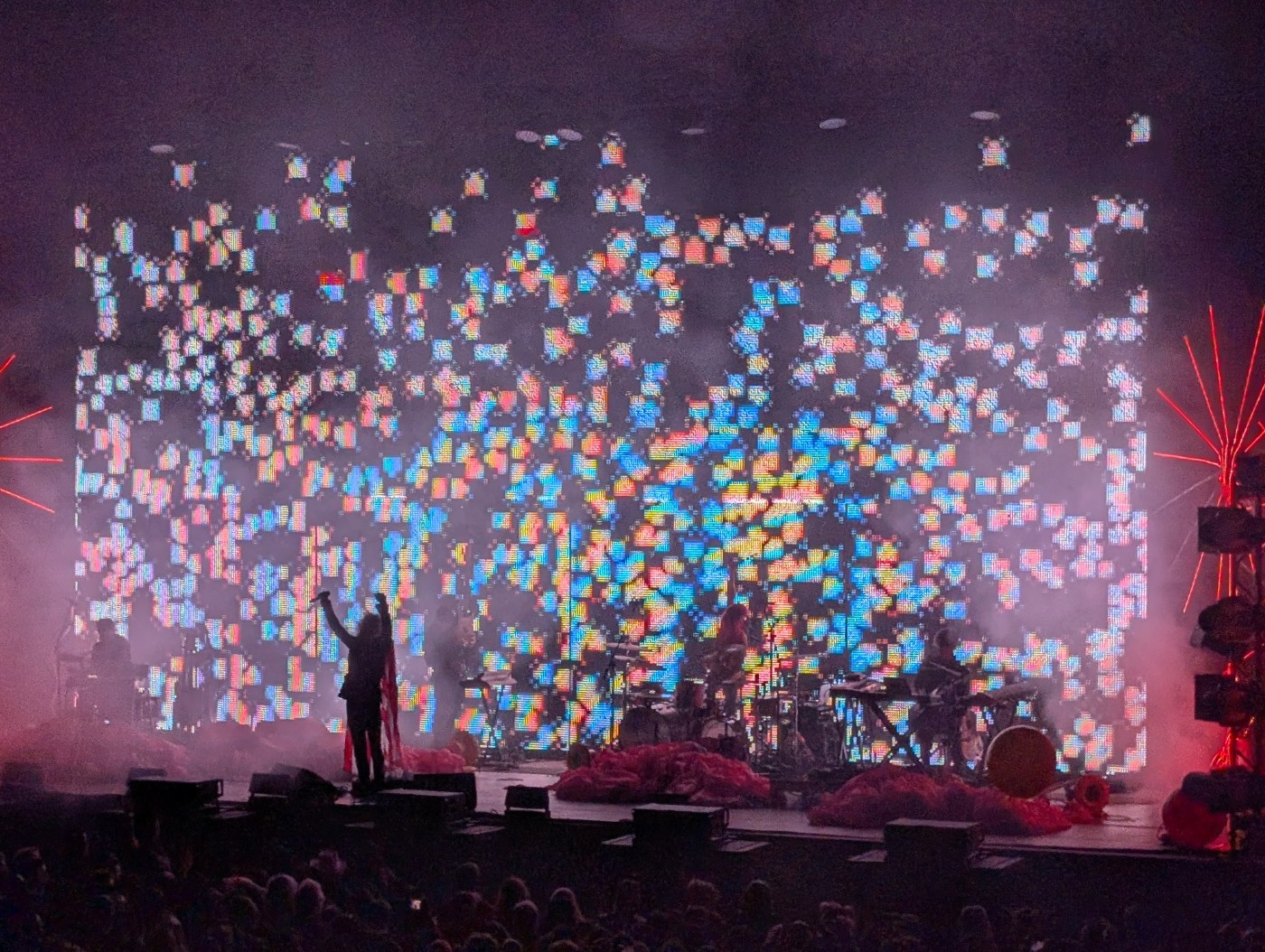 Review: It was one of the coolest concert moments of 2025