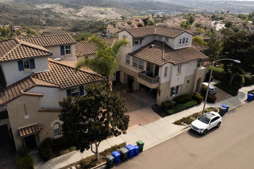 New California law restricts HOA fines to $100 per violation, giving homeowners a break