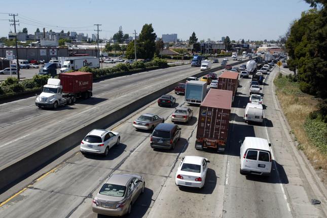 Letters: Ending the truck ban on I-580 will only spread the pain