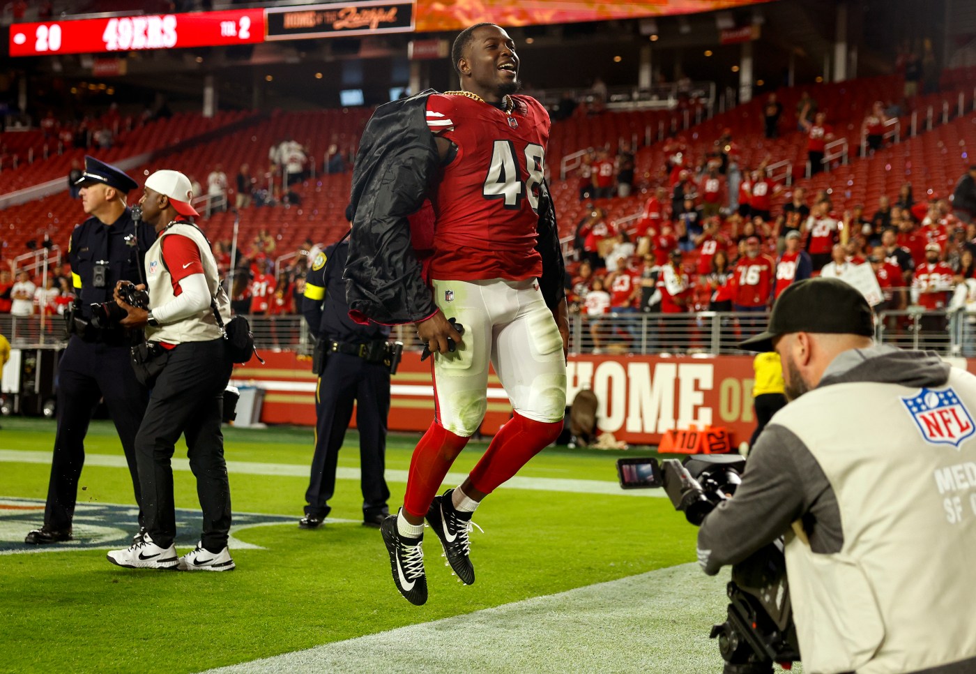 No Warner, no Bosa? No problem. 49ers meet the standard in shutting down Falcons