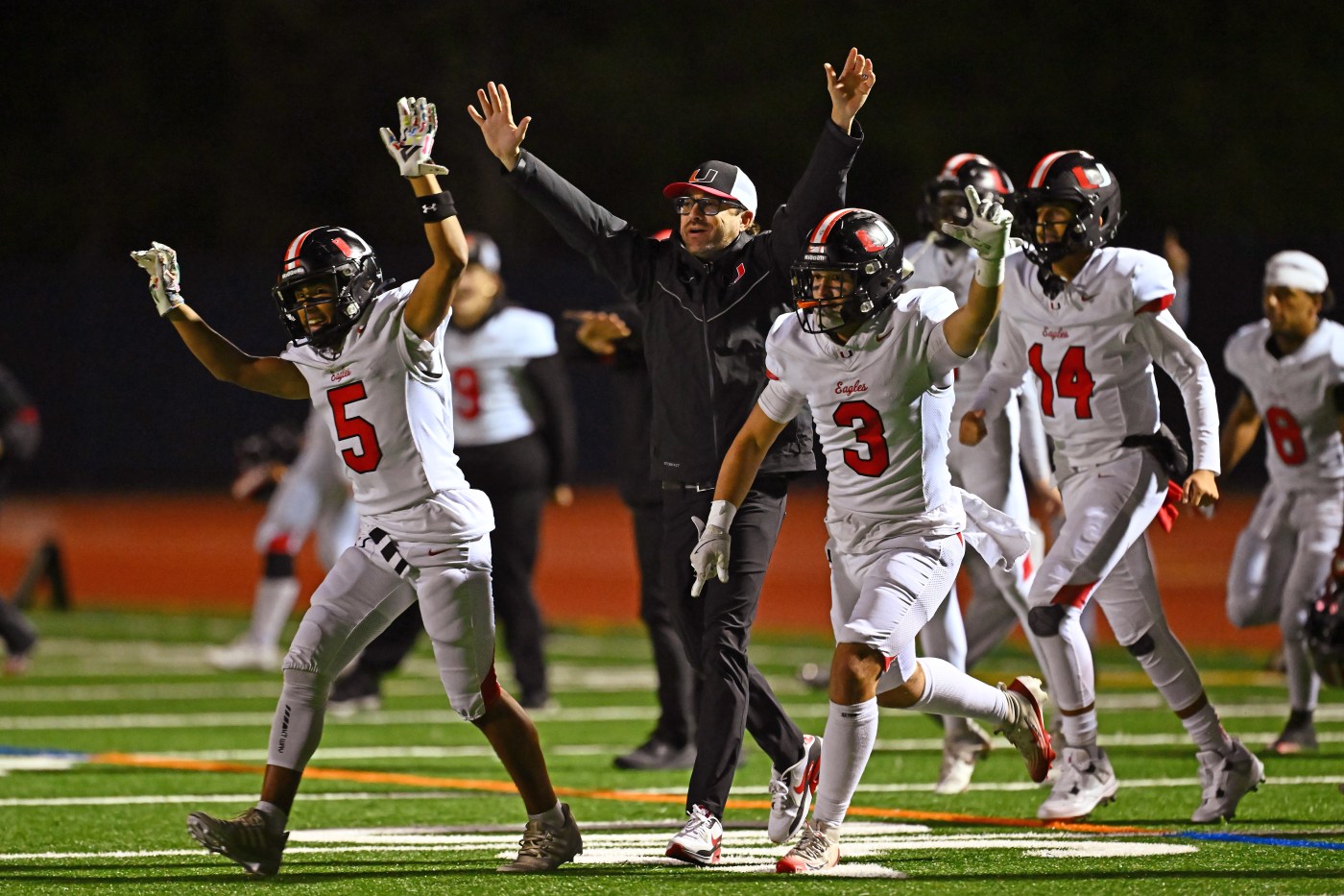 Clayton Valley outlasts Campolindo to put them in position to play for DAL crown