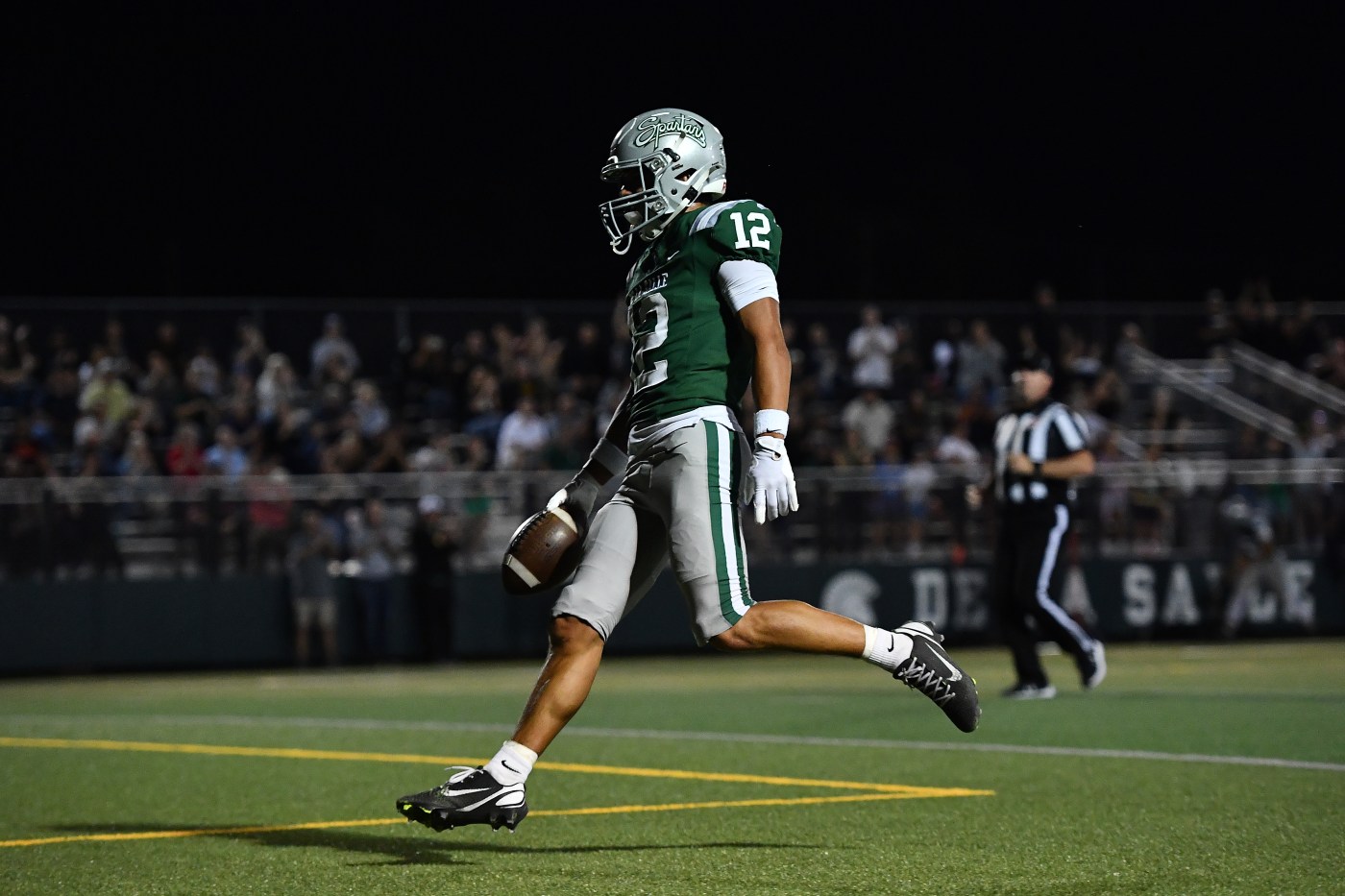 High school football 2025: Friday’s Week 6 scores, Saturday’s schedule