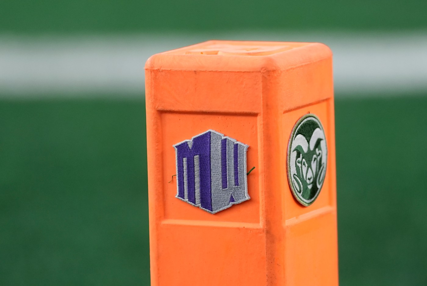 Mailbag: Mountain West survival odds, UNLV’s future, Oregon’s hammer, UCLA’s post-Foster rise, USC’s off-field issues and more