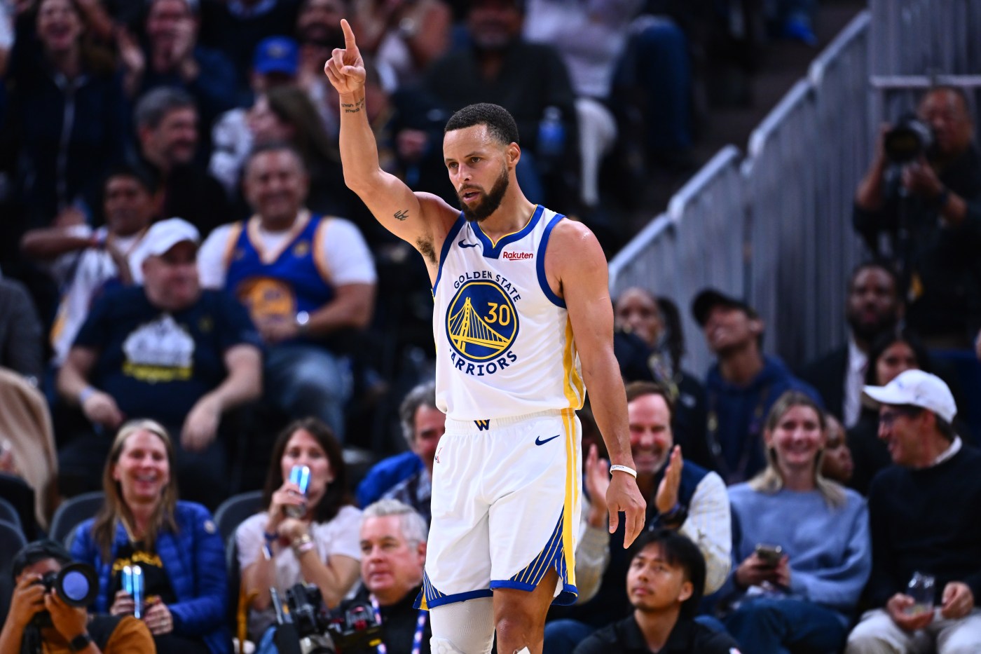 Warriors instant analysis: Steph Curry’s crunchtime brilliance sparks overtime win in home opener