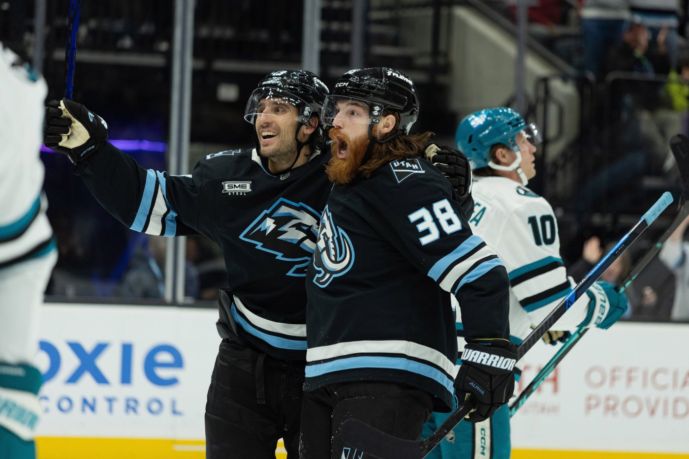 Another goalie puck-handling gaffe proves costly as Sharks remain winless on season