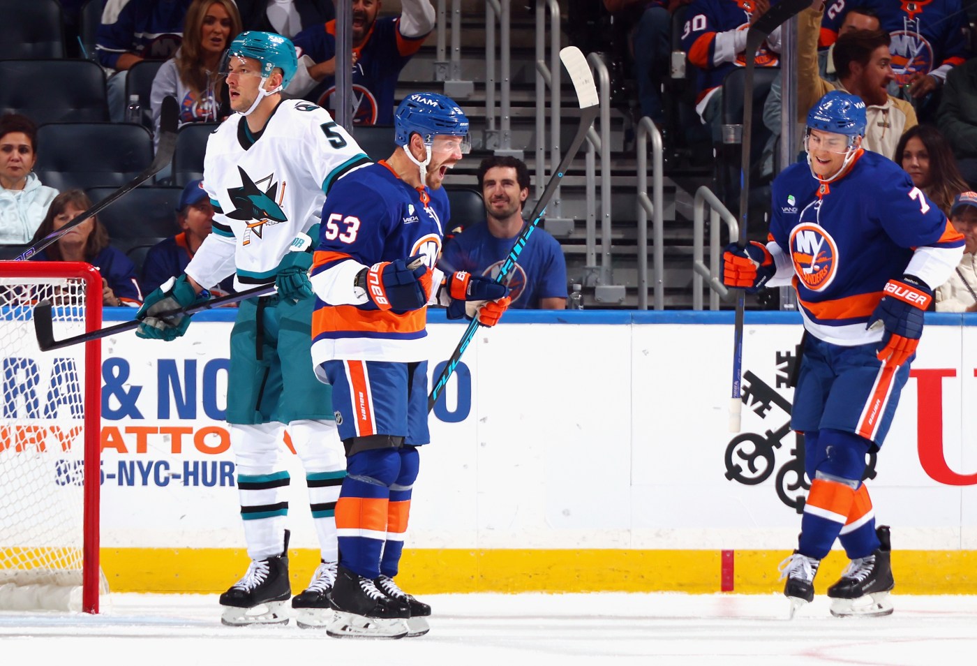 Defensive miscues cost still-winless Sharks in loss to New York Islanders