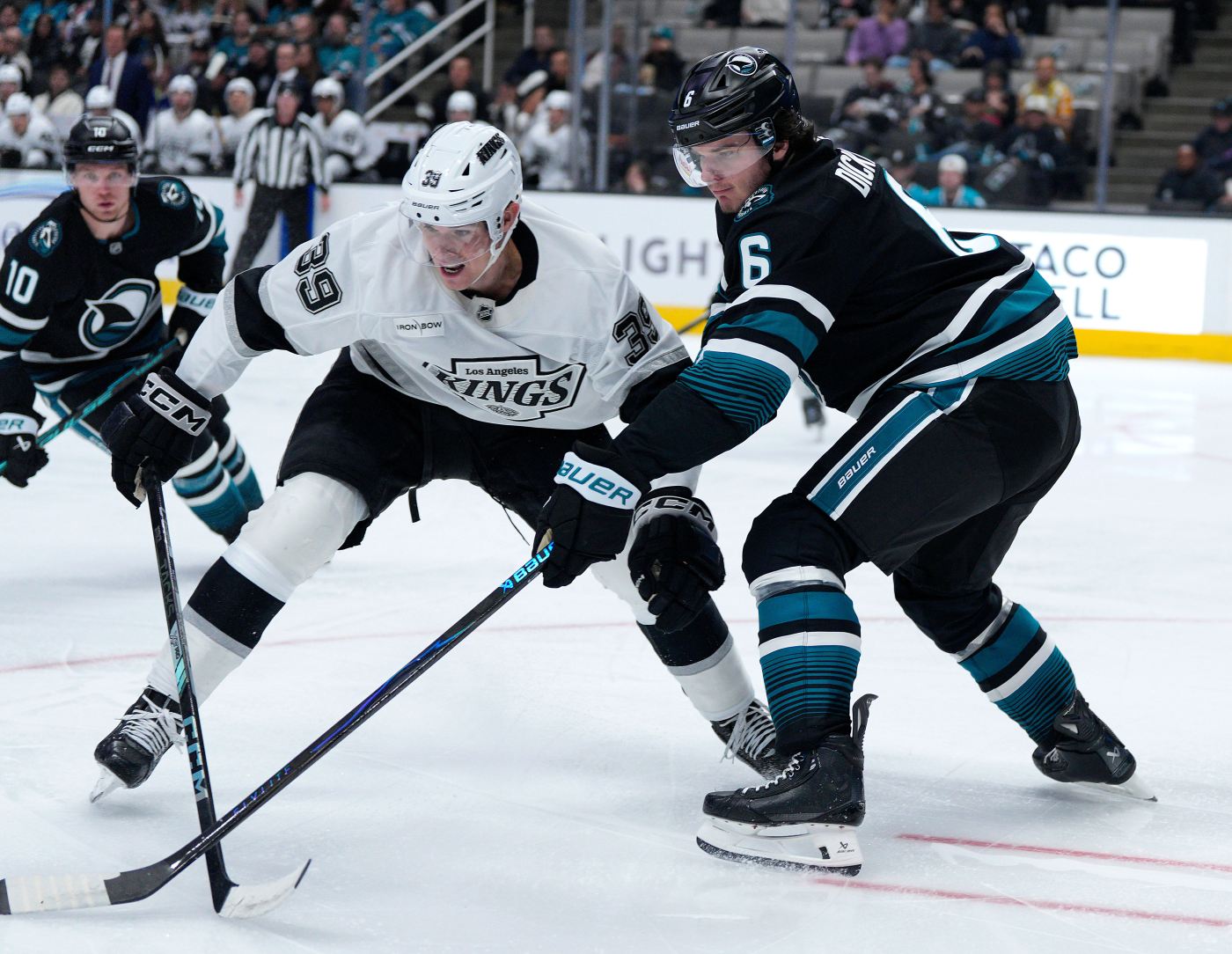 Sharks badly outshoot Los Angeles Kings, but can’t get a save when it matters
