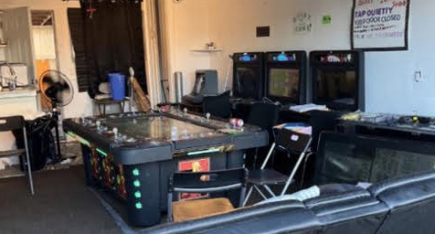 Alleged Oakland gambling den manager charged with leading police on high-speed chase that ended with collision