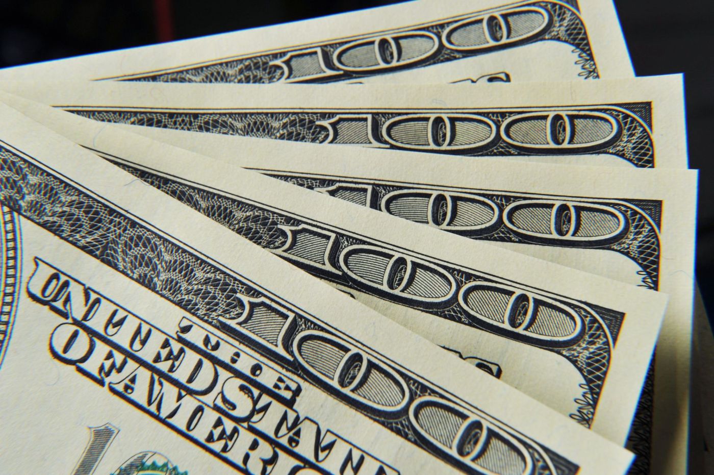 Pleasanton woman expected success from Instagram stock market wizard. Instead, couriers stole $1 million from her