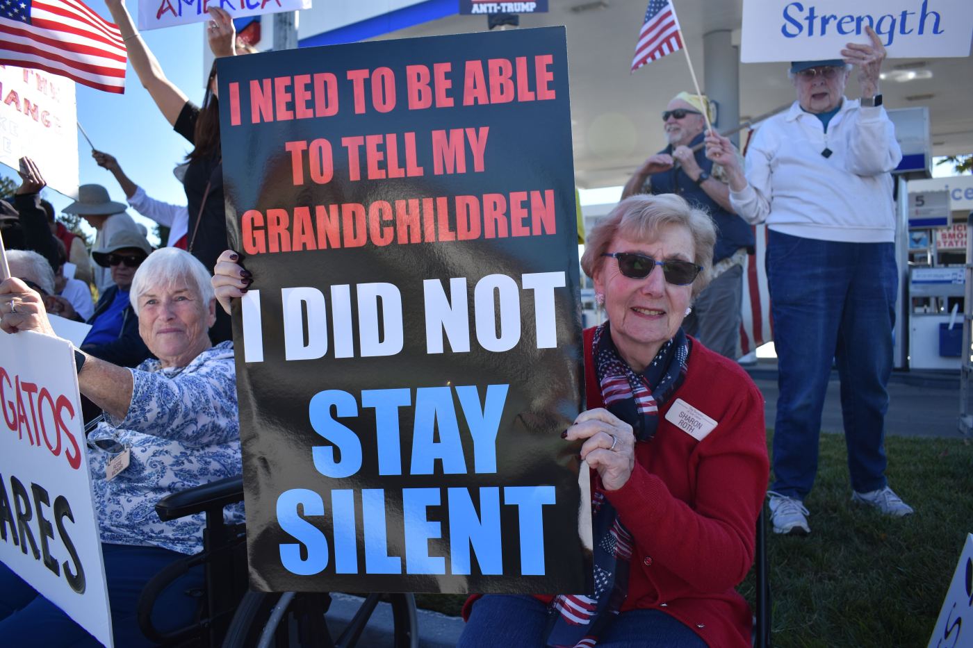 Los Gatos turns out for No Kings protests on Oct. 18