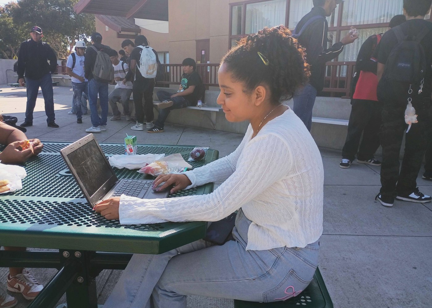 Spanish-speaking students say they face struggles learning English in high school
