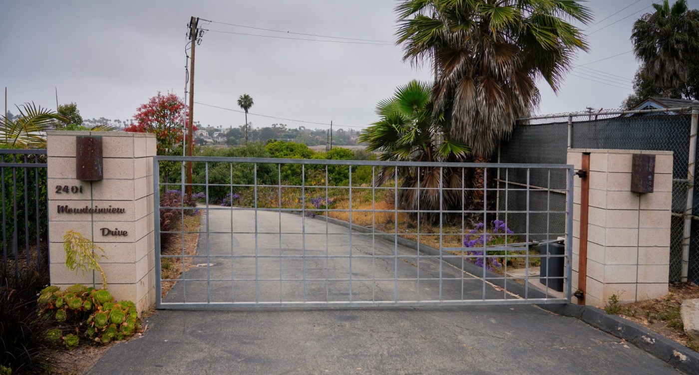 California homeowner ordered to remove private gate to public beach, fined $1.4 million