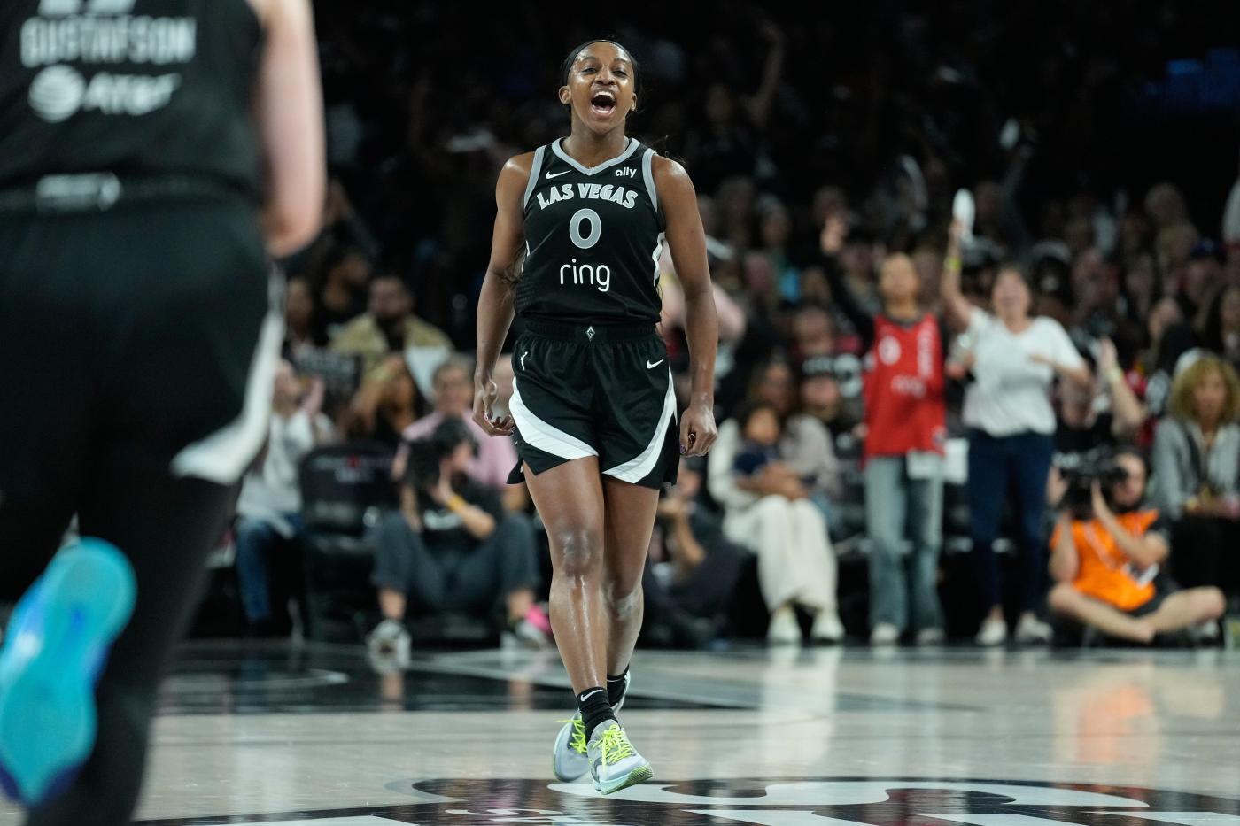 Aces win Game 2 over Mercury as Jackie Young sets WNBA record