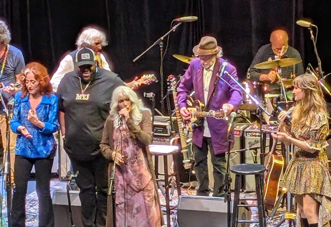 Review: Big stars turn out to pay tribute to music icon in concert
